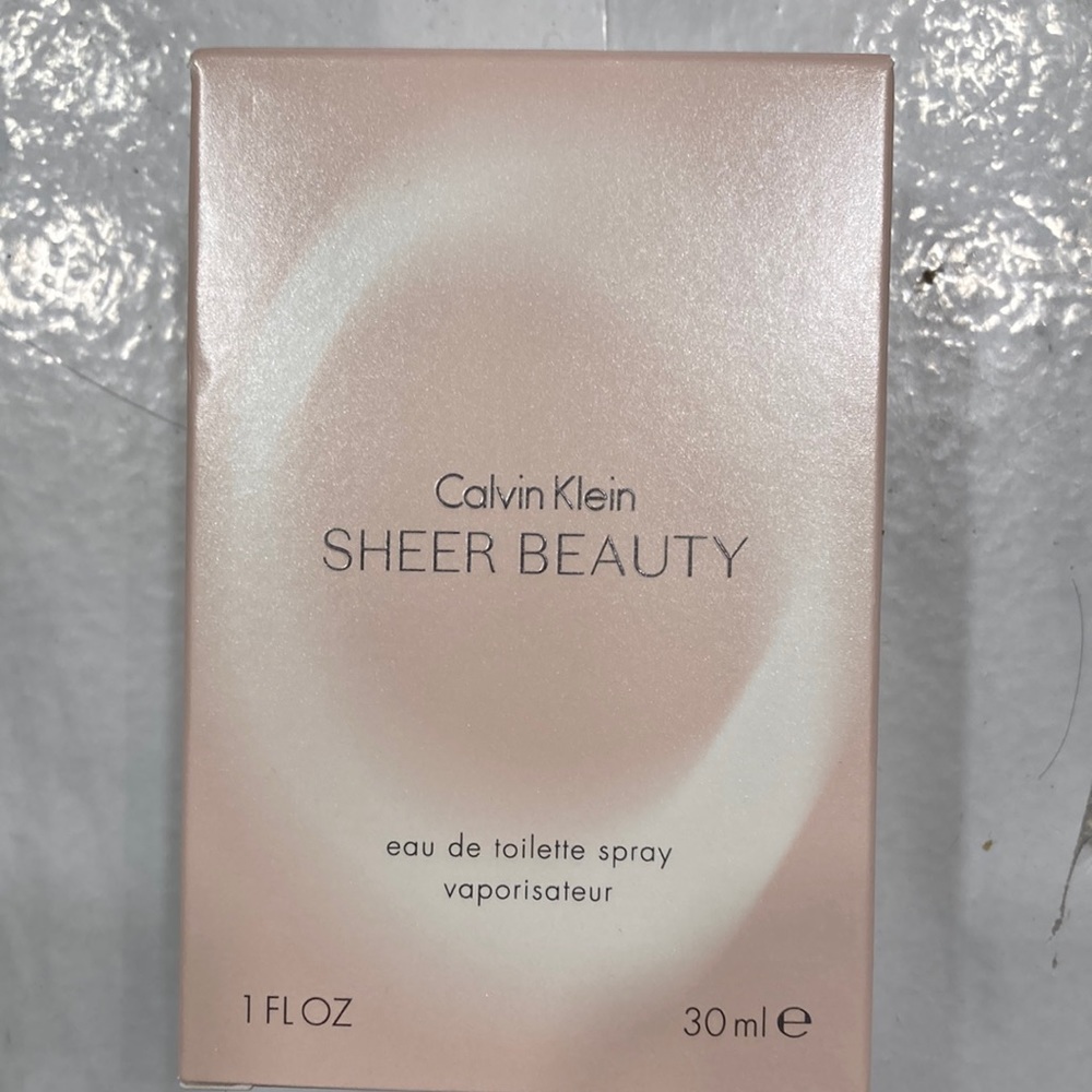 Calvin Klein Sheer Beauty perfume 1 fl oz
